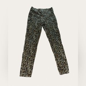 Leopard print skinny jeans